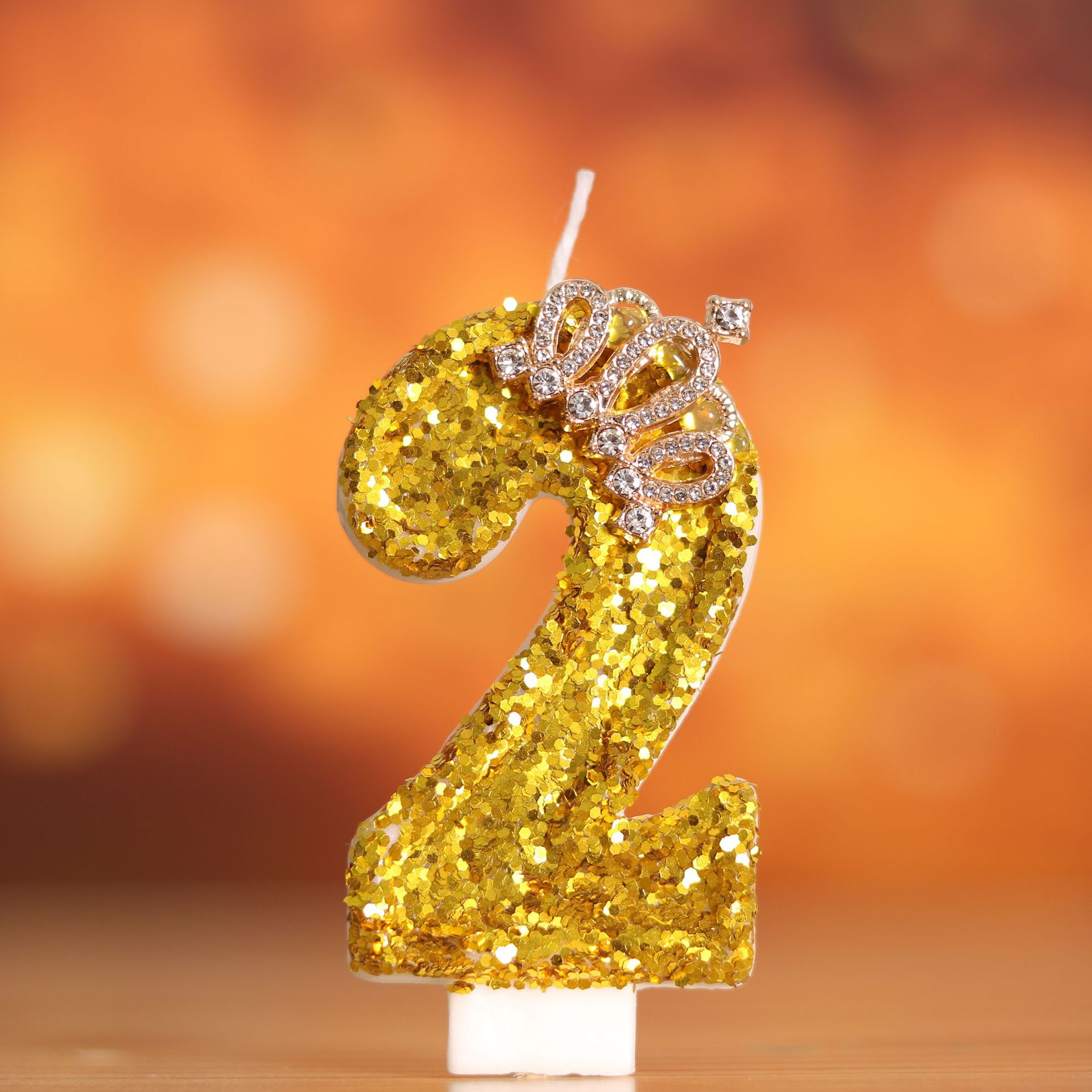 Silk Candle - Gâteau d'anniversaire numérique couronne en or
